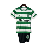 Kit Infantil SPORTING PORTUGAL 2025/26 Camisa + Shorts (KIDS)